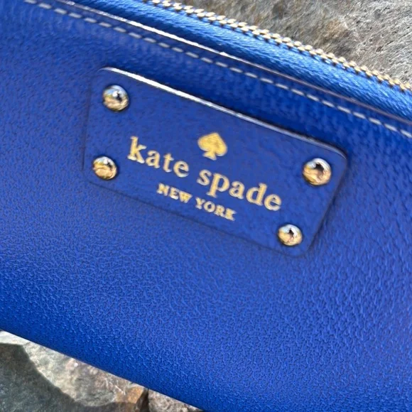 Kate Spade Neda Wellesley Blueberry Leather Wallet - Picture 2 of 5